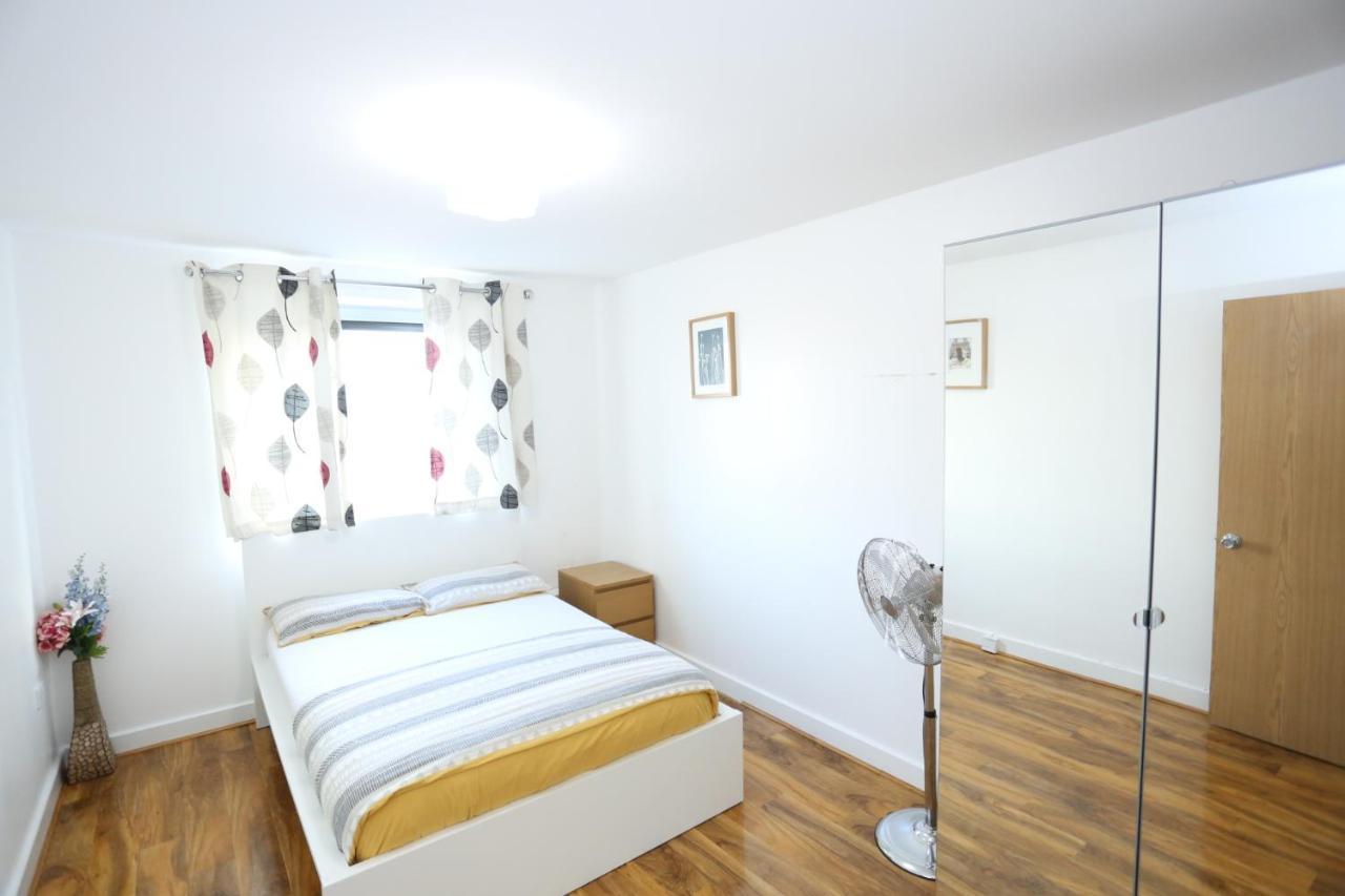 Lovely View 2 Beds 2 Bath Apartment, Londra Esterno foto