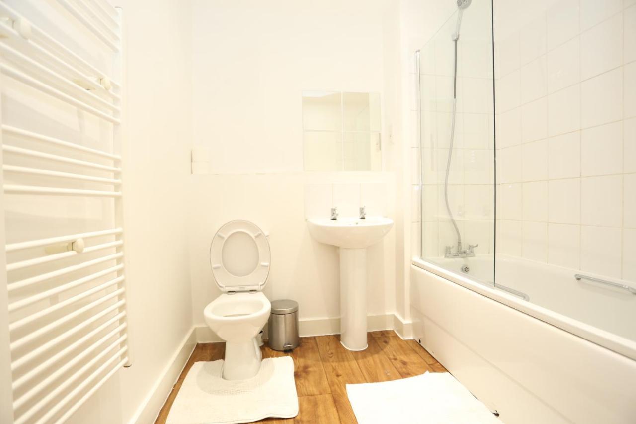 Lovely View 2 Beds 2 Bath Apartment, Londra Esterno foto