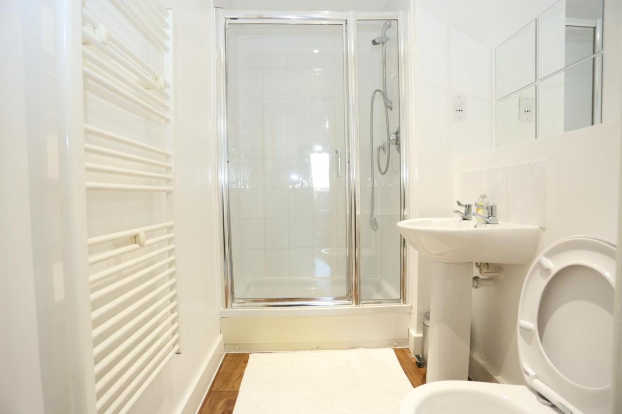 Lovely View 2 Beds 2 Bath Apartment, Londra Esterno foto